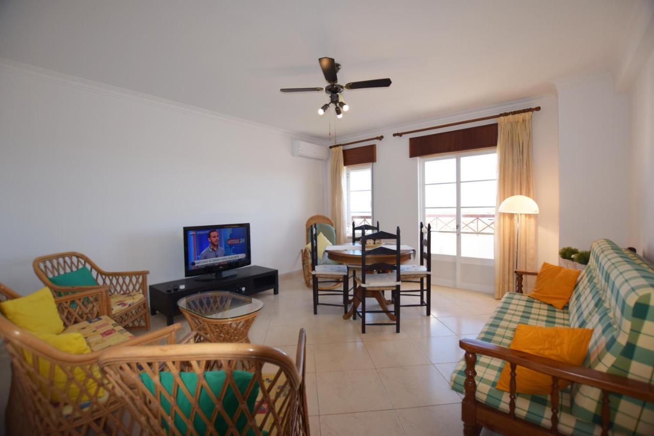 Carob By Algartur - 3 Mins Downtown - Terrace Appartement Santa Luzia  Buitenkant foto